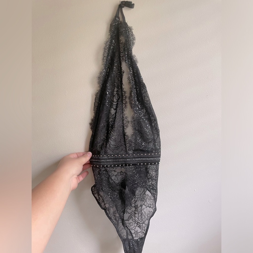 Women’s XS Victoria’s Secret lace teddy